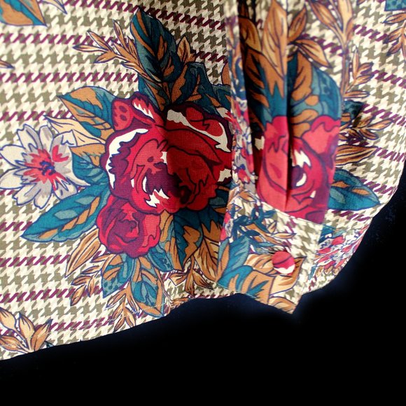 VTG 90s 100% Silk Blouse Button Front Long Sleeve Collar Floral Houndstooth Boxy - Picture 3 of 5